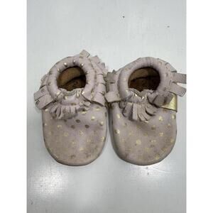 Freshly Picked Pink Gold Polkadot Fringe Leather Baby Moccasins Sz 2